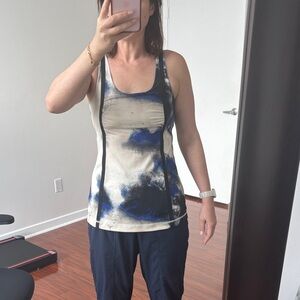 Lululemon Size 8 Tank Top
